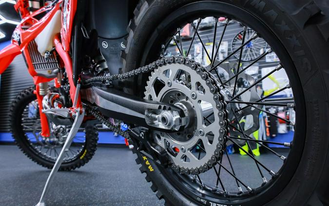 2025 200 RR X-Pro - Beta Motorcycles