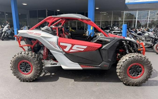 2024 Can-Am Maverick X3 X Ds Turbo RR Fiery Red & Hyper Silver
