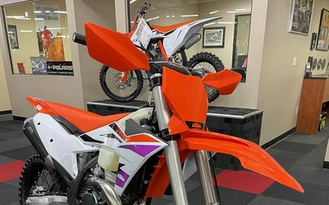 2024 KTM 350 XC-F Factory Edition First Look [9 Fast Facts]