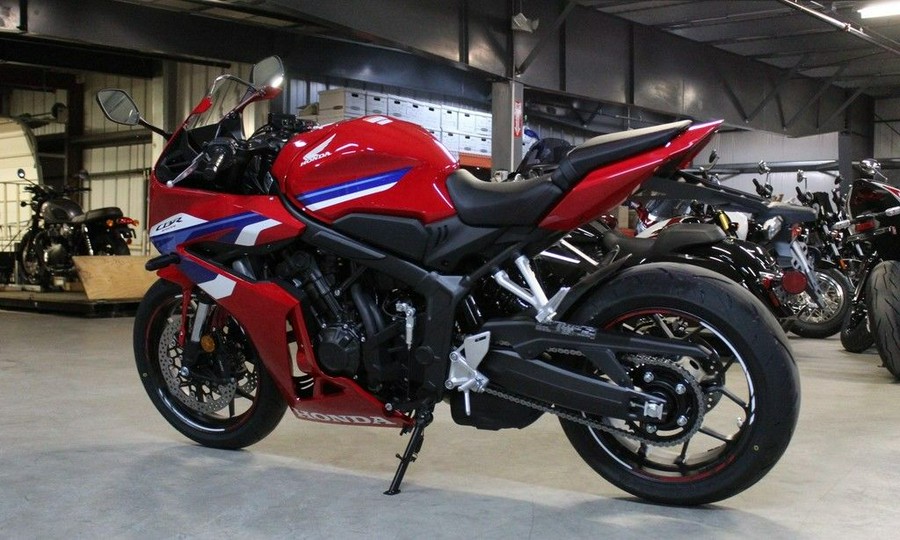 2025 Honda CBR650R E-Clutch