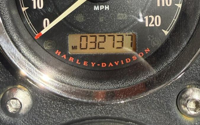 2014 Harley-Davidson® Low Rider® BLACK W/ PINSTRIPE