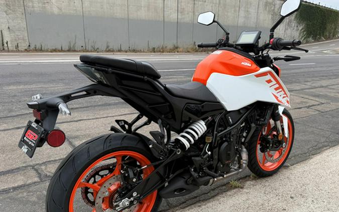 2024 KTM Duke 250