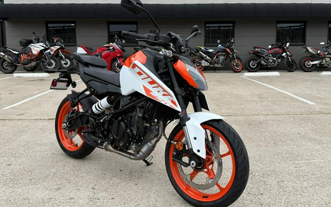 2024 KTM Duke 250
