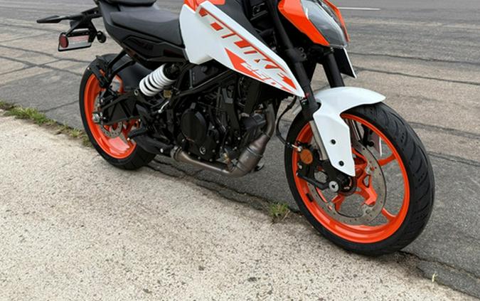 2024 KTM Duke 250