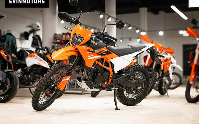 2026 KTM Enduro 390 R