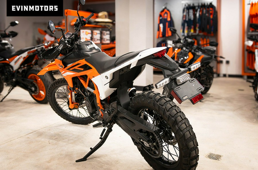 2026 KTM Enduro 390 R