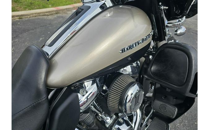 2018 Harley-Davidson® Ultra Limited Low - Two-Tone Option