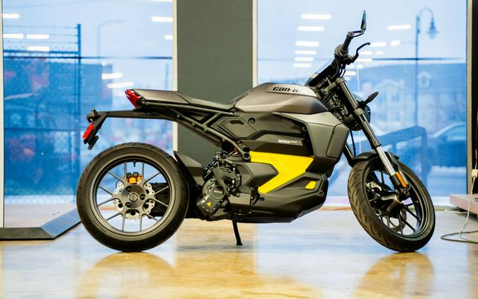 2025 Can-Am® Pulse Carbon Black