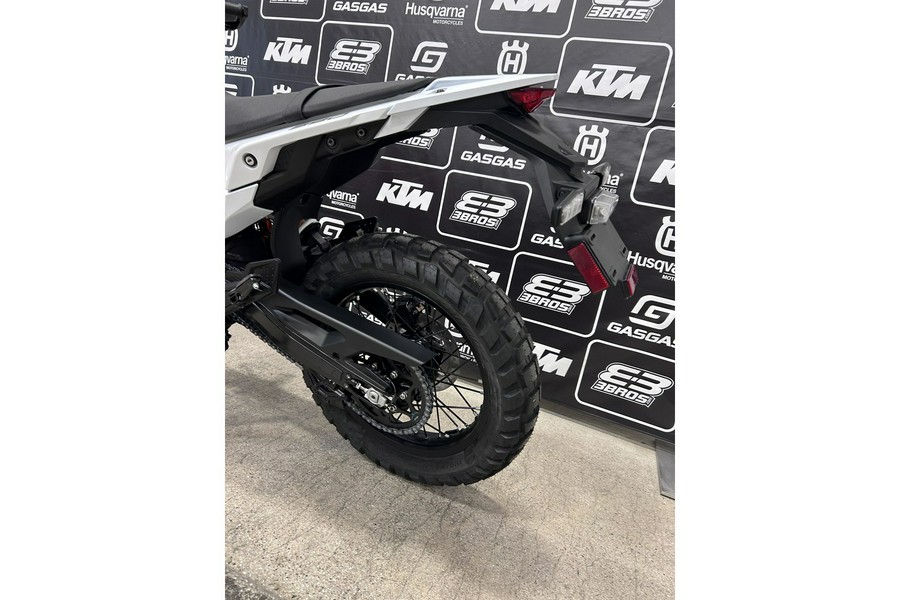 2026 KTM 390 Enduro R