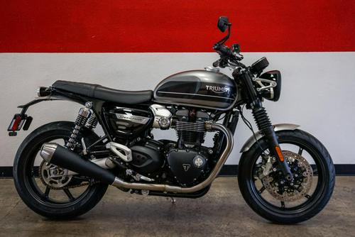 2020 Triumph Speed Twin Review Photo Gallery