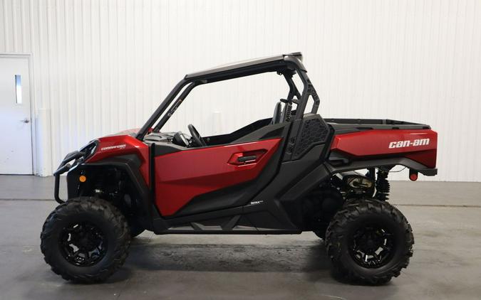 2024 Can-Am® Commander XT 700