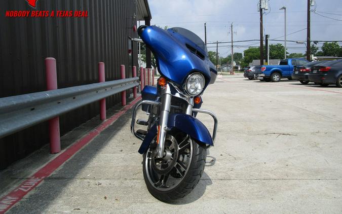 2015 Harley-Davidson FLHX - Street Glide Base