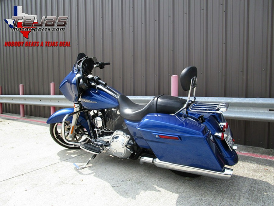 2015 Harley-Davidson FLHX - Street Glide Base