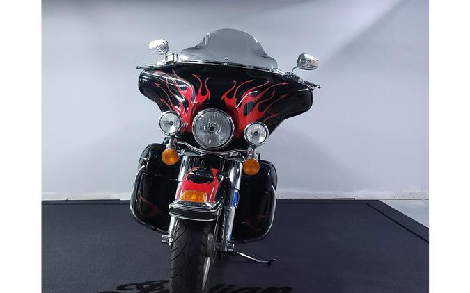 2007 Harley-Davidson® FLHTCU Ultra Classic® Electra Glide® Fire