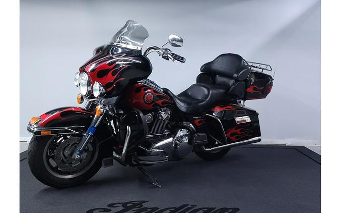 2007 Harley-Davidson® FLHTCU Ultra Classic® Electra Glide® Fire