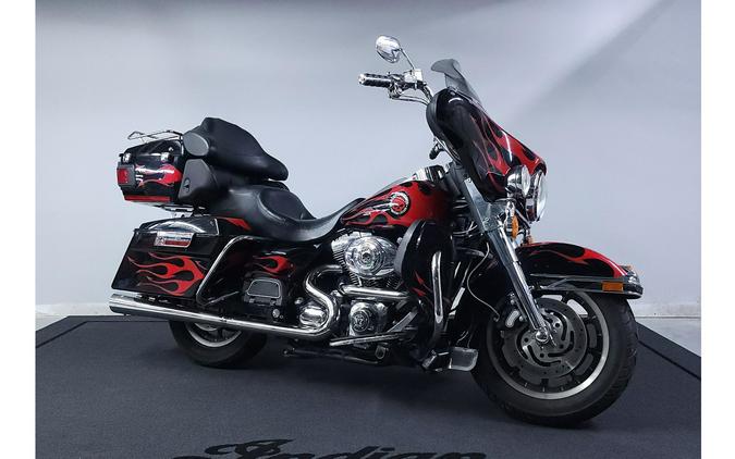 2007 Harley-Davidson® FLHTCU Ultra Classic® Electra Glide® Fire