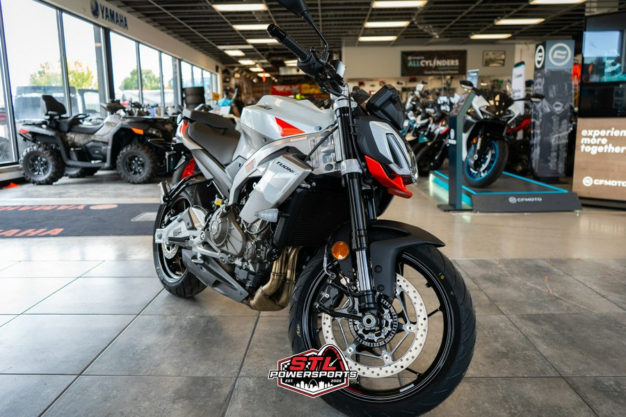 2026 Aprilia Tuono 457