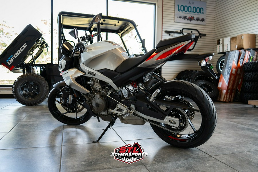 2026 Aprilia Tuono 457