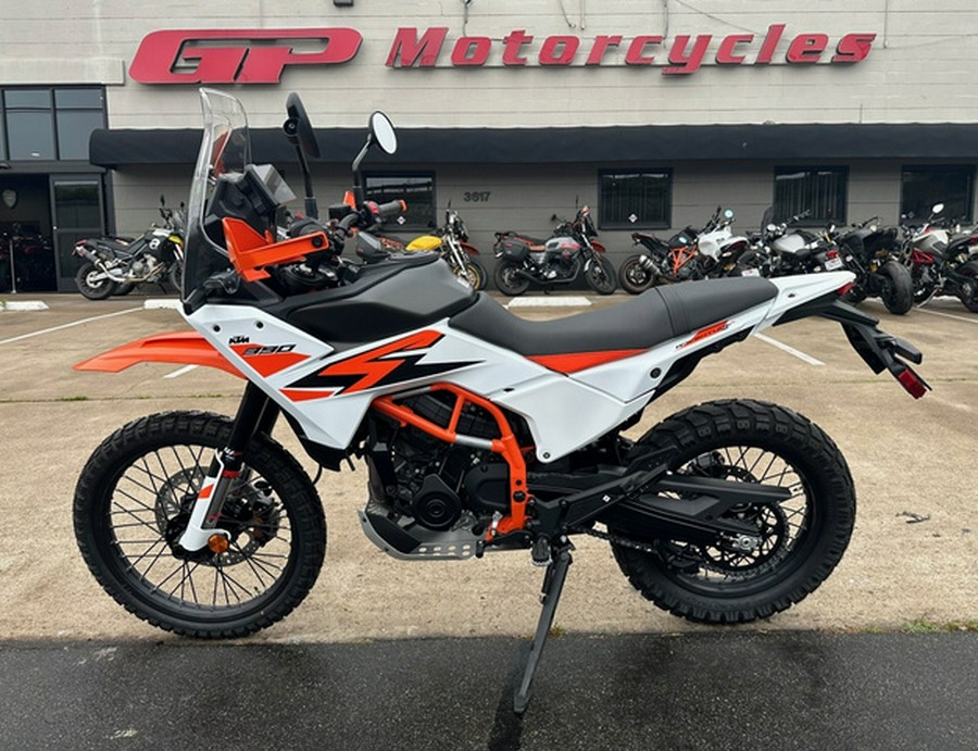 2025 KTM Adventure 390 R