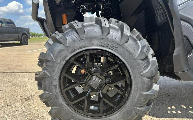 2027 Can-Am® Outlander X mr 700