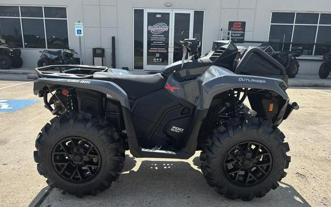 2027 Can-Am® Outlander X mr 700