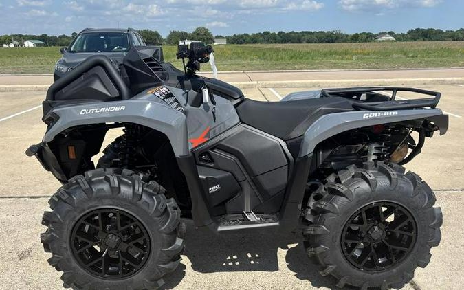 2027 Can-Am® Outlander X mr 700