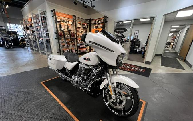 2024 Harley-Davidson® FLHX - Street Glide®