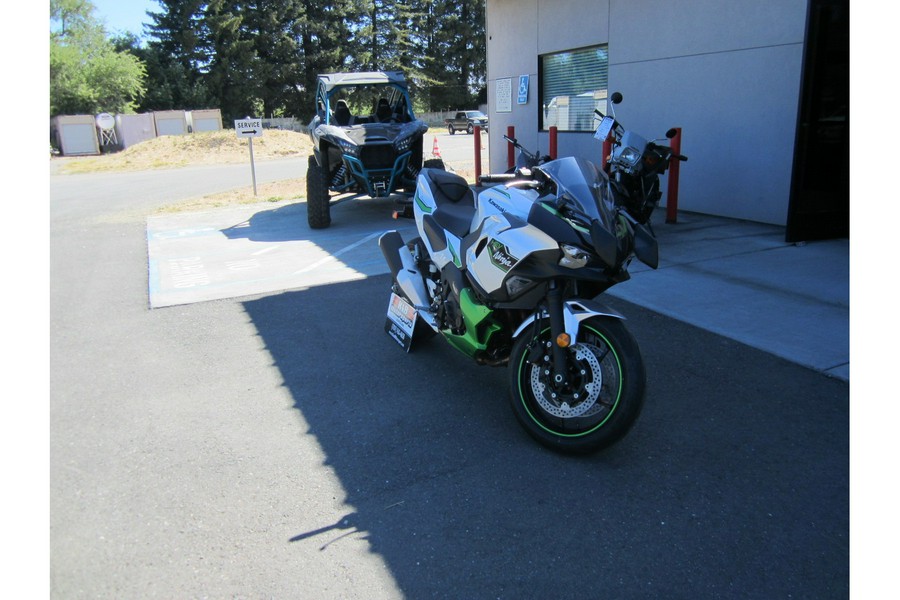 2024 Kawasaki Ninja 7 Hybrid