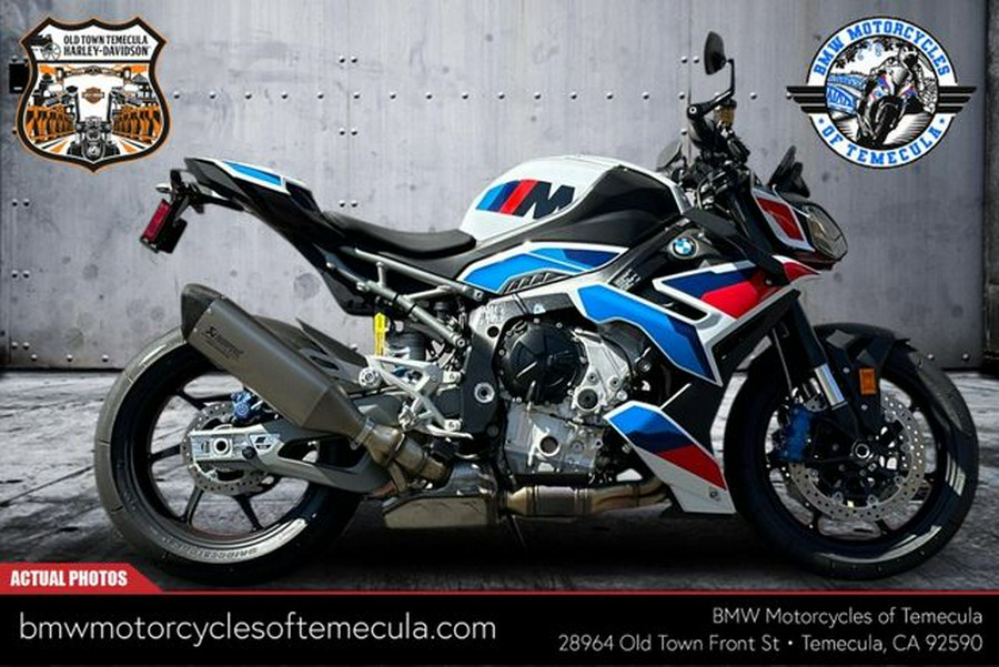 New 2025 BMW M 1000 R
