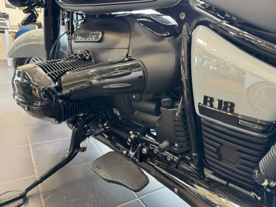 New 2025 BMW R 18 Classic