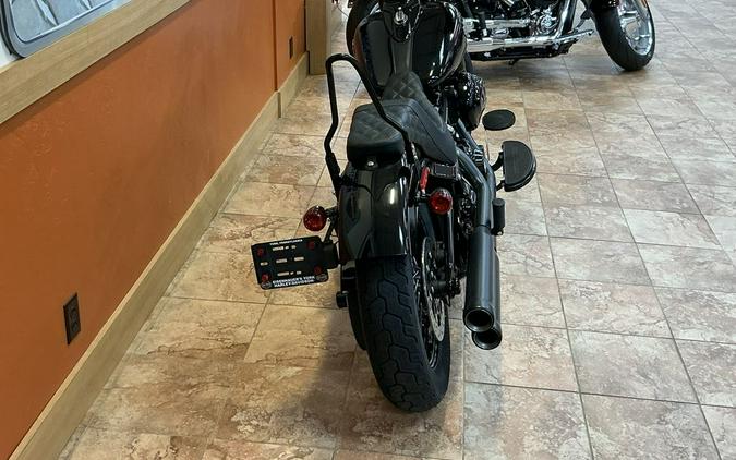 2016 Harley-Davidson® FLSS - Softail Slim® S