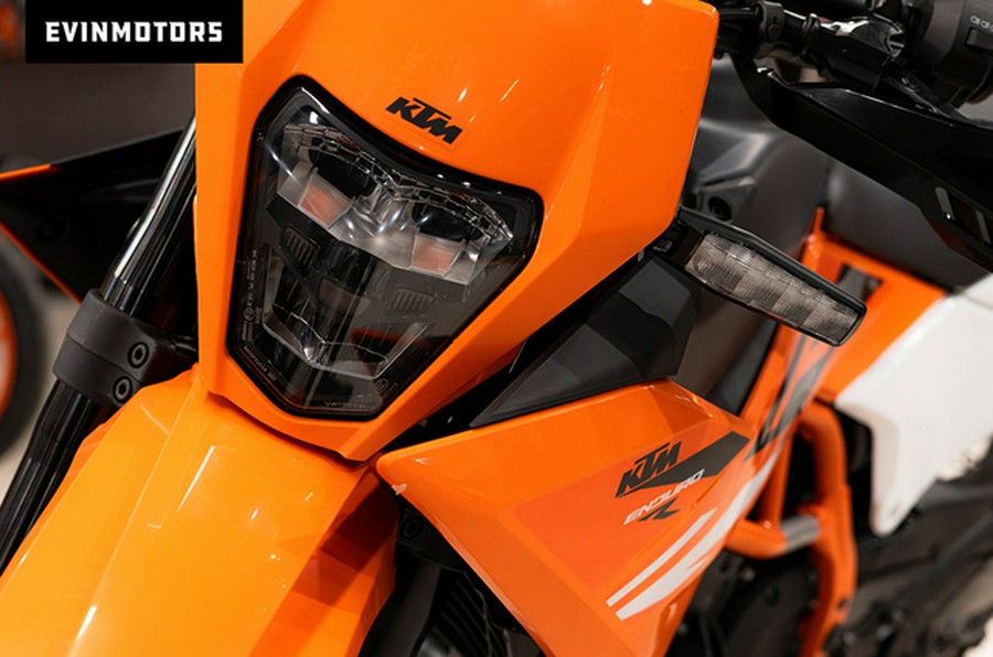 2026 KTM Enduro 390 R