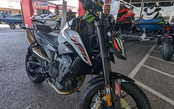 2024 KTM 790 Duke