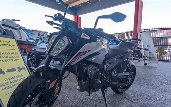 2024 KTM 790 Duke