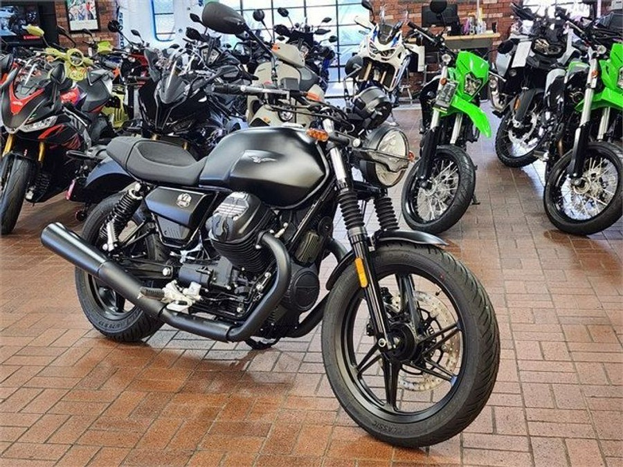 New 2023 Moto Guzzi V7 STONE DEMO