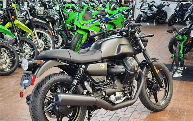 New 2023 Moto Guzzi V7 STONE DEMO