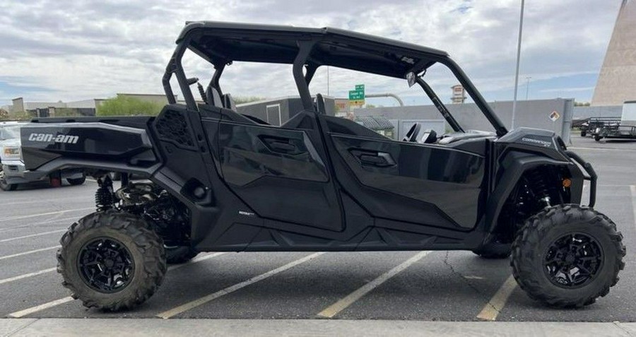 2025 Can-Am® Commander MAX XT 700