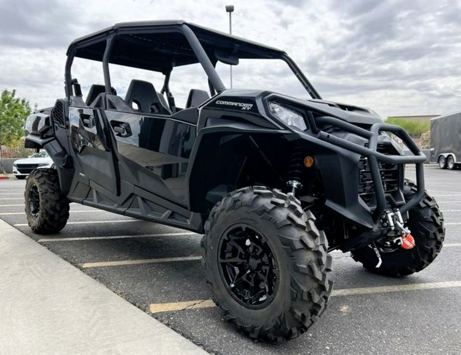 2025 Can-Am® Commander MAX XT 700