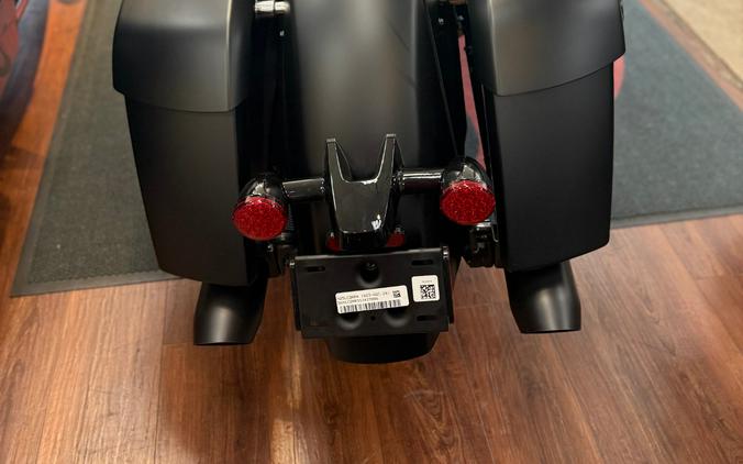 2025 Indian Challenger® Dark Horse®