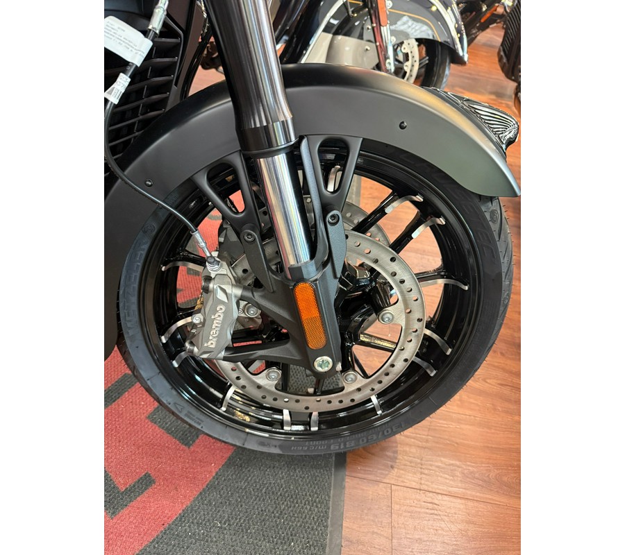 2025 Indian Challenger® Dark Horse®