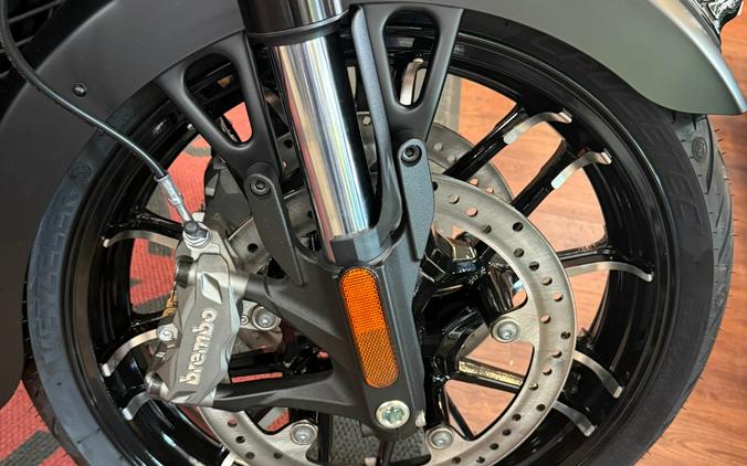 2025 Indian Challenger® Dark Horse®