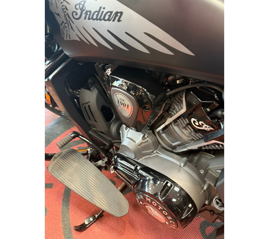 2025 Indian Challenger® Dark Horse®