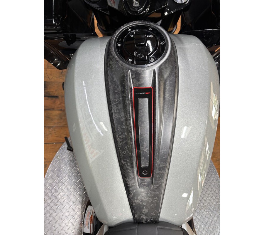 2025 Harley-Davidson® CVO™ Road Glide™ ST MERCURY SILVER