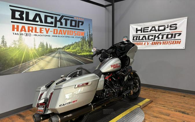 2025 Harley-Davidson® CVO™ Road Glide™ ST MERCURY SILVER