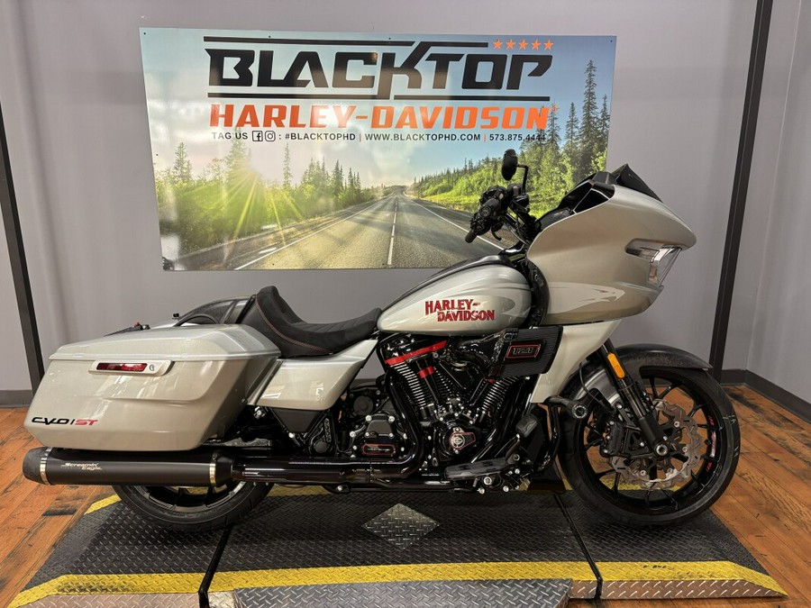 2025 Harley-Davidson® CVO™ Road Glide™ ST MERCURY SILVER