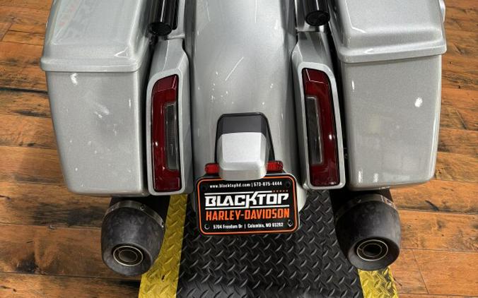 2025 Harley-Davidson® CVO™ Road Glide™ ST MERCURY SILVER