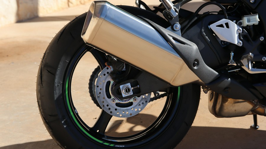 2025 KAWASAKI NINJA ZX10R