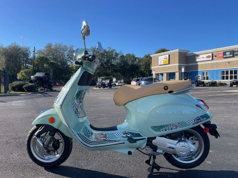 2025 Vespa Primavera 50 Batik