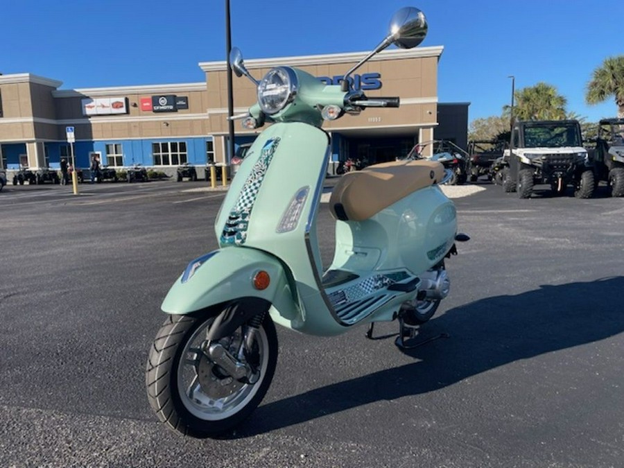 2025 Vespa Primavera 50 Batik