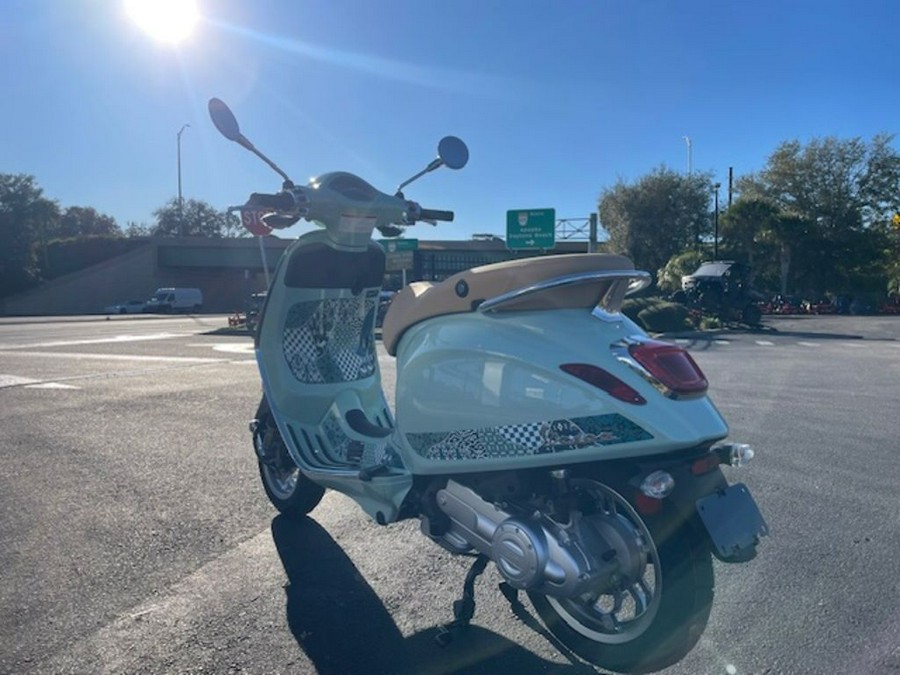 2025 Vespa Primavera 50 Batik